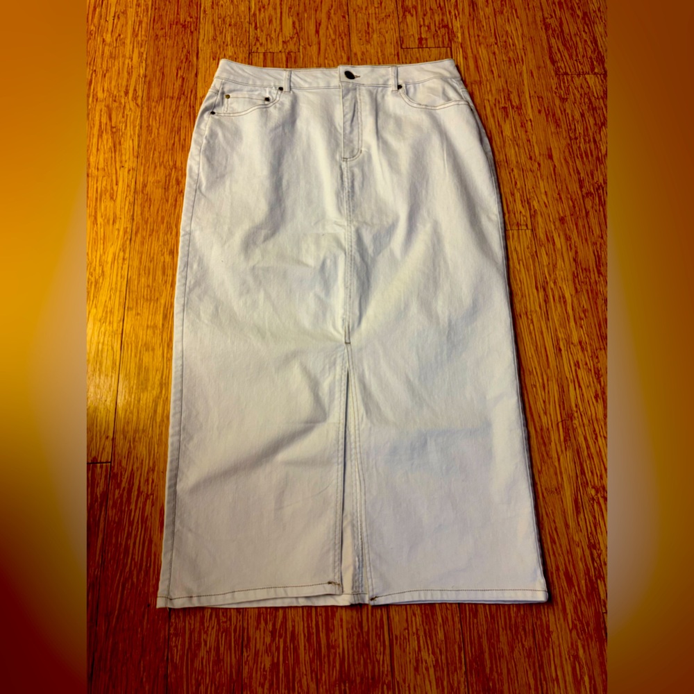 Rachel Zoe White Denim Maxi Skirt. 
Size 14.